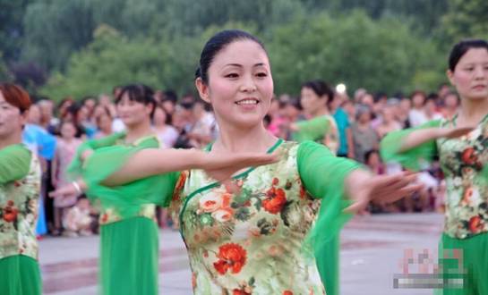 广场舞图1