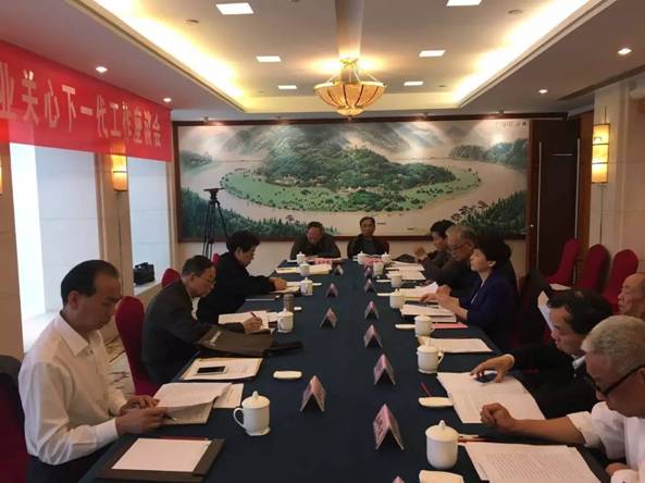 https://mmbiz.qlogo.cn/mmbiz_jpg/DCjWCKgMkYlLX6WCqcBarJicRvWdicGOB2PXWrkGmJtubC8G2lZHlfzOAV53Wws7ROtgUnWRWUrZ931bwbBIWbeQ/0?wx_fmt=jpeg