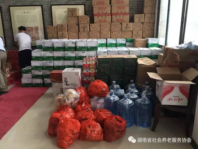 https://mmbiz.qlogo.cn/mmbiz_jpg/ibQ1x8hIYvIcky7y3d0aabPP32AT0hJBuWvBCj2g2B1f3Wiay2LFNfAHl3hOUnicG652NVG4ibBf8WEaeYdVm4yZrQ/640?wx_fmt=jpeg
