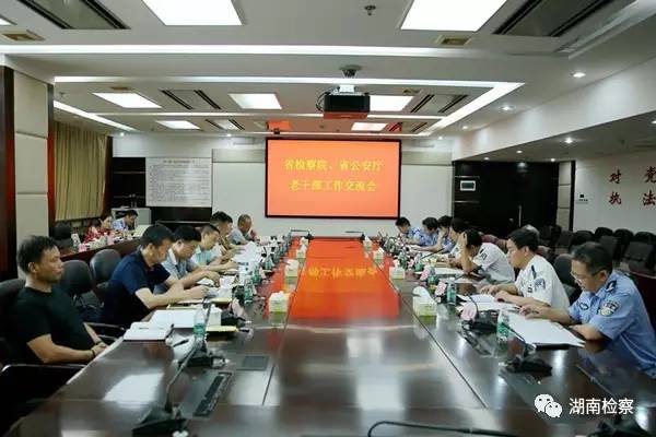 https://mmbiz.qlogo.cn/mmbiz_jpg/YtrUfKqcoE9pdib1iaxcGKAAfYC7JnAOBiaBKpst9M2qR6tjQnibIaVIZbicIqG9VmLN5OFX325D5H7cI6juZhJpiaPw/640?wx_fmt=jpeg