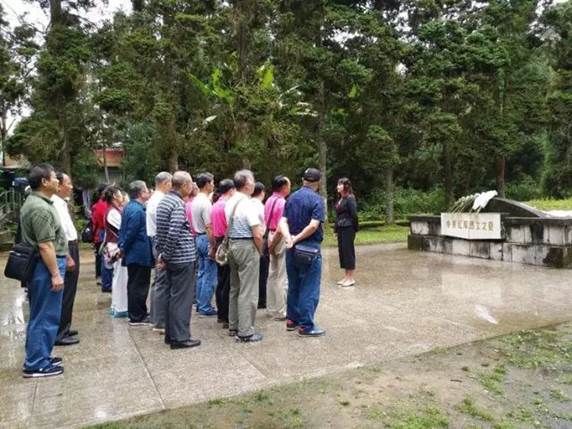 https://mmbiz.qpic.cn/mmbiz_jpg/4OOmbt9gmcsT8OsRVmiamLD98ibUibDcUn2JWYwm66fwpGMiavEicVUfrEQ3oibqyxxOSvMia7yoEHkUHNDIfHJ9hlN6g/640?wx_fmt=jpeg